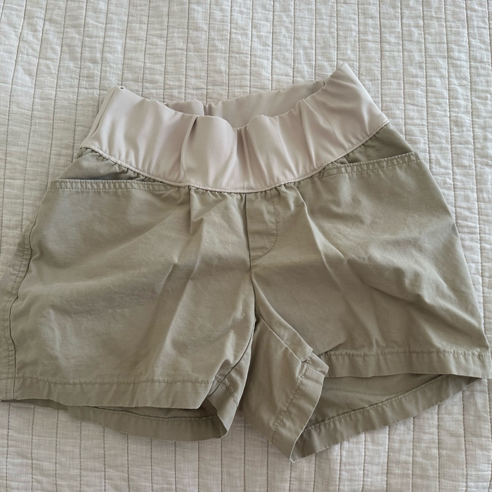 GAP - Maternity Chino Shorts